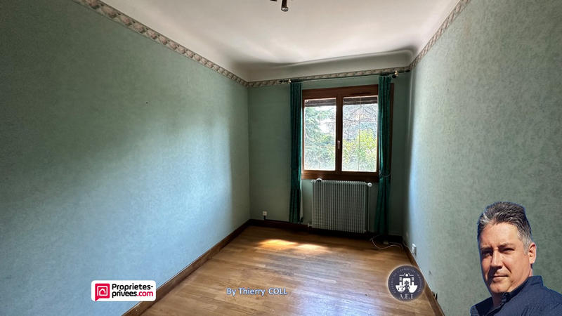 Maison - 215 m² - 7 pièces