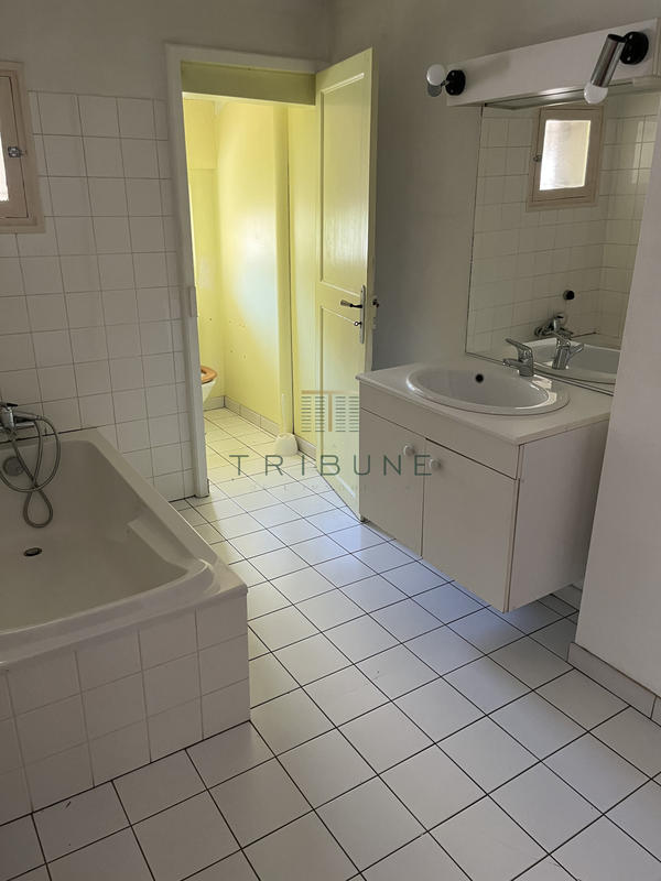 Immeuble - 278 m² - 12 pièces