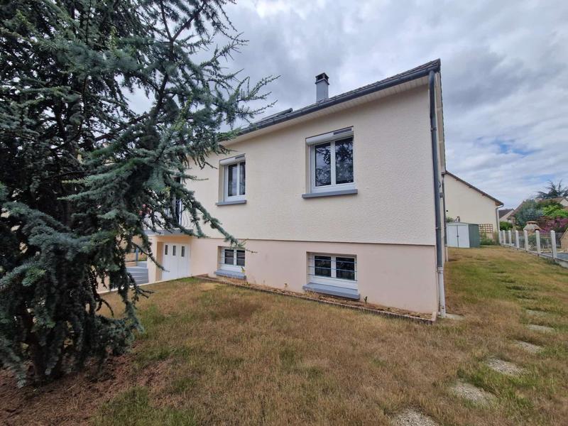 Maison - 107 m² - 7 pièces