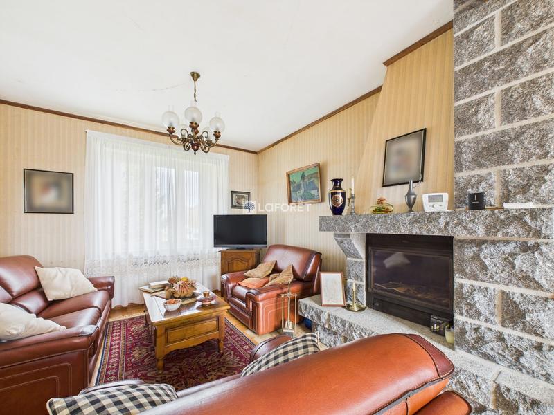 Maison - 157 m² - 8 pièces