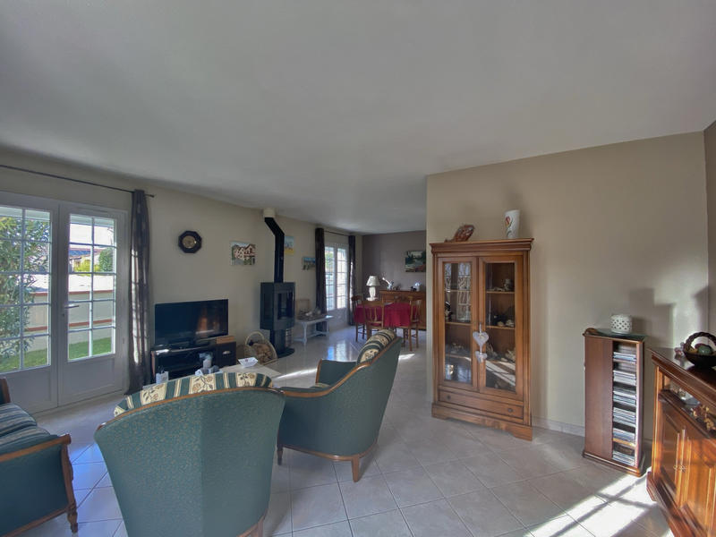 Maison - 90 m² - 4 pièces