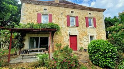 Maison - 179 m² - 6 pièces