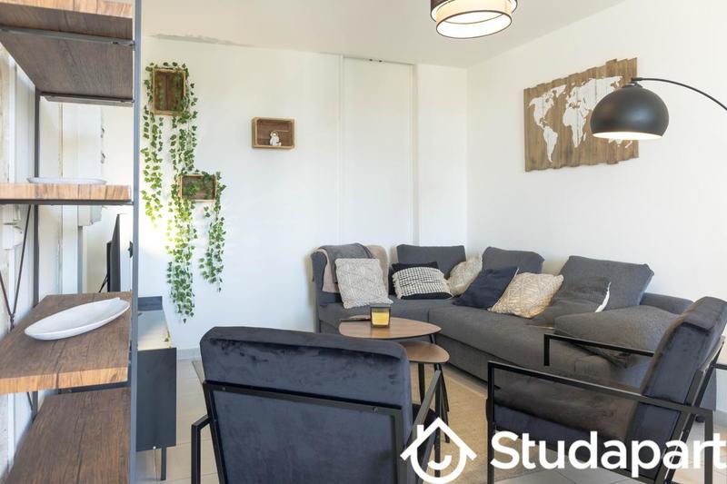 Chambre - 124 m² - 1 pièce