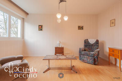 Appartement - 77 m² - 3 pièces