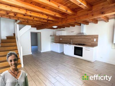 Maison - 92 m² - 5 pièces