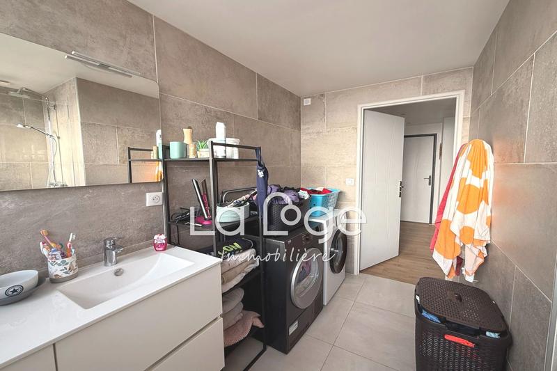 Appartement - 80 m² - 3 pièces