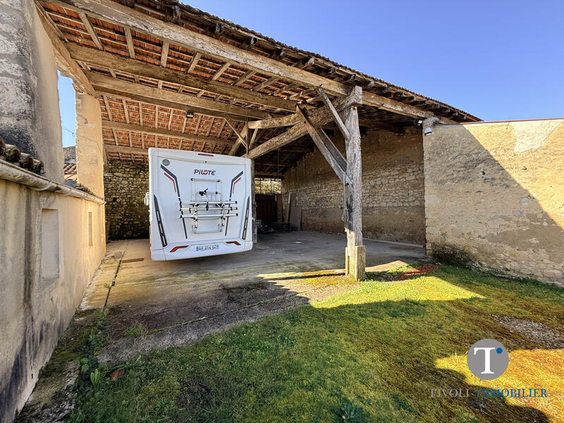 Maison traditionnelle - 79 m² - 5 pièces