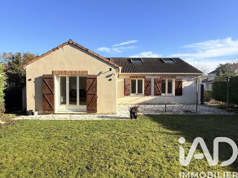 Maison - 102 m² - 6 pièces