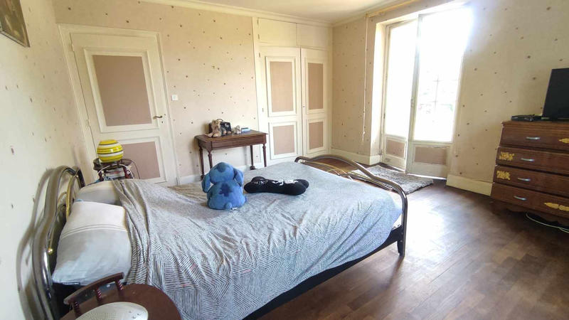 Maison - 264 m² - 11 pièces