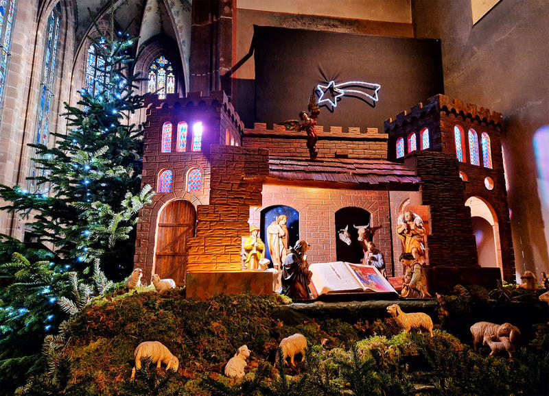 Crèche remarquable à l'Église Notre-Dame de la Nativité