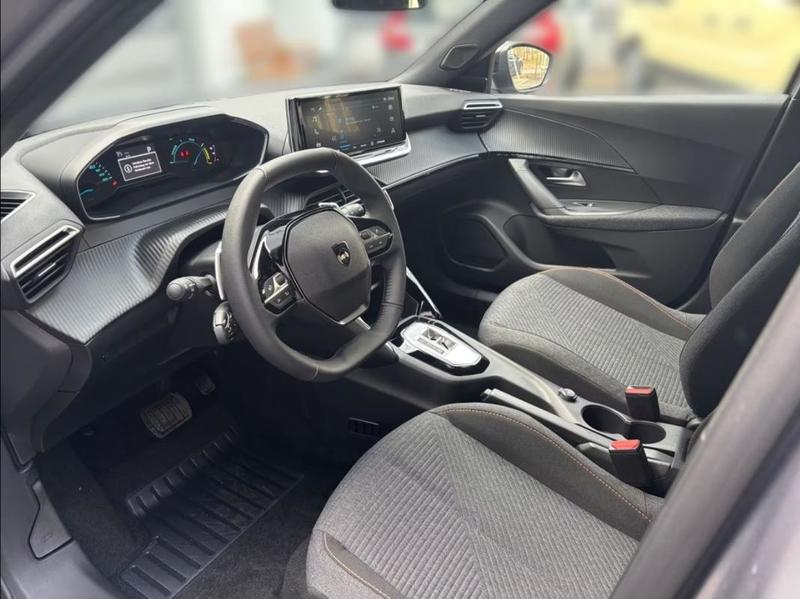 Peugeot 2008 II (2) 1.2 Hybrid 145 Style E-Dcs6