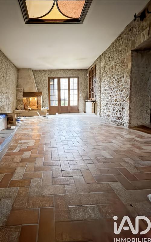 Maison - 94 m² - 5 pièces