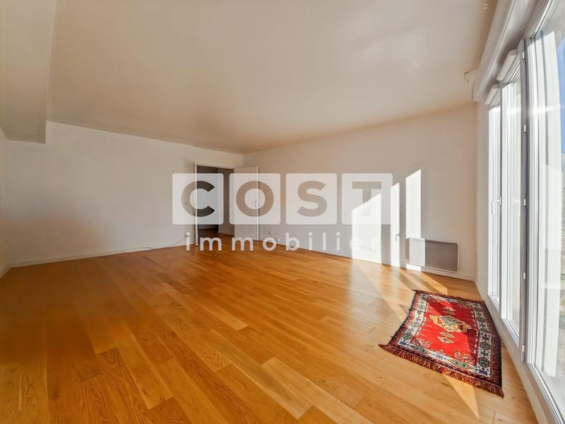 Appartement - 84 m² - 4 pièces