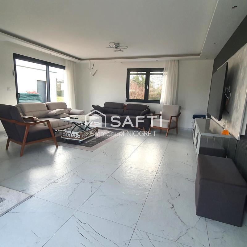 Maison - 135 m² - 6 pièces