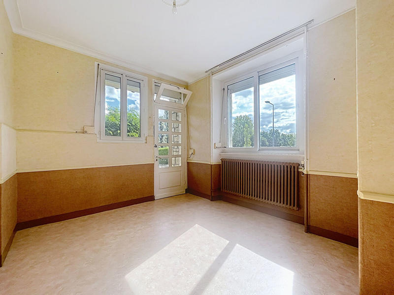 Maison - 169 m² - 7 pièces