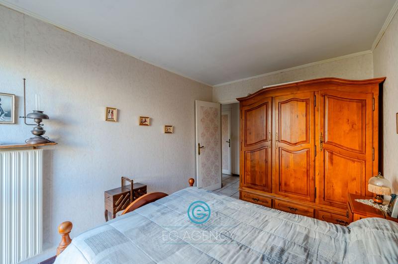 Appartement - 90 m² - 4 pièces