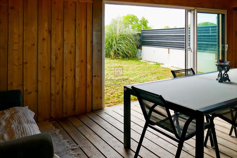 Maison - 225 m² - 7 pièces