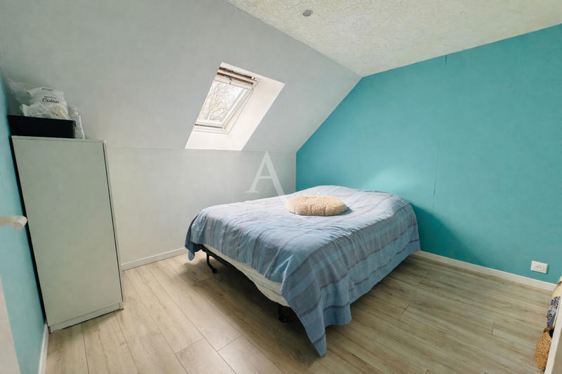 Maison - 98 m² - 5 pièces