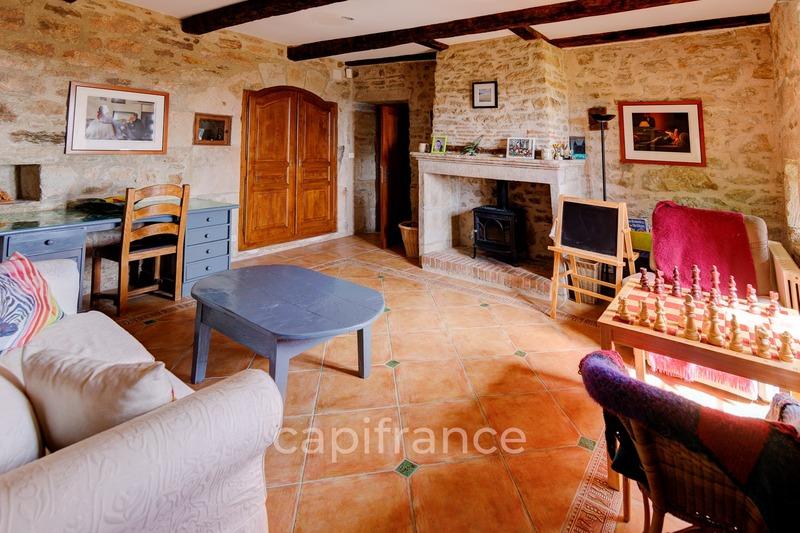 Propriété - 630 m² - 18 pièces