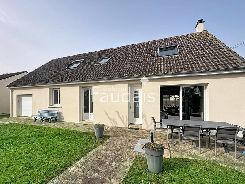 Maison - 122 m² - 6 pièces