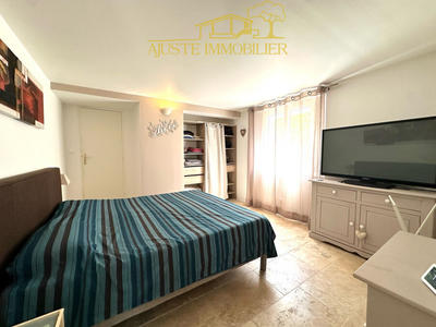 Maison - 210 m² - 7 pièces