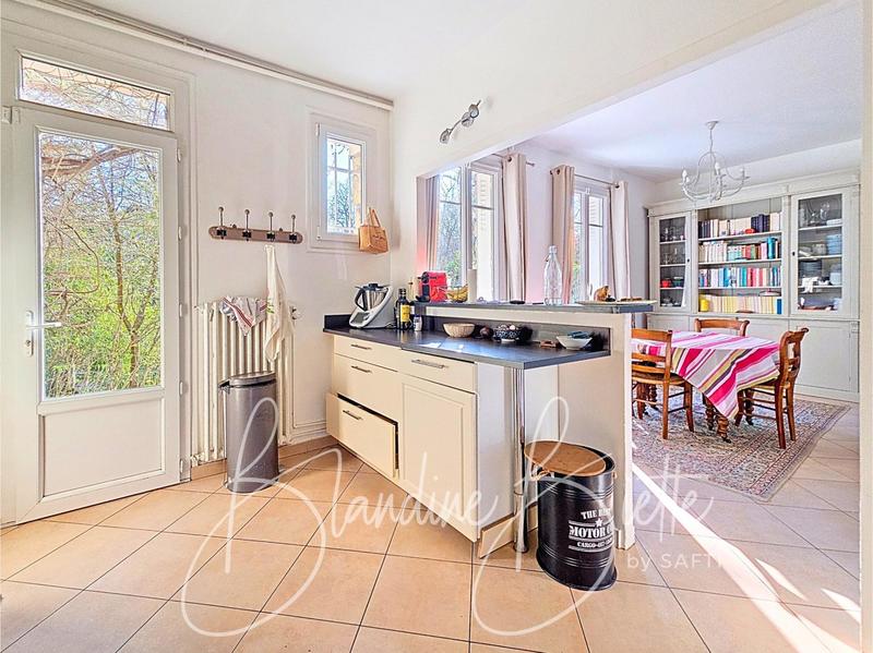 Maison - 105 m² - 6 pièces