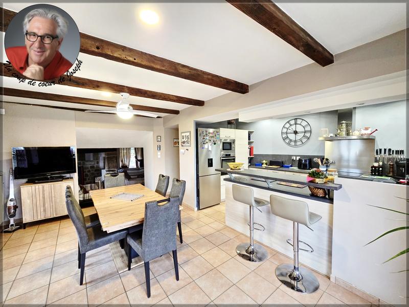 Propriété - 175 m² - 8 pièces