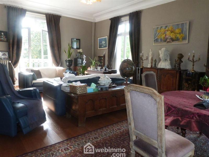 Château - 850 m² - 17 pièces