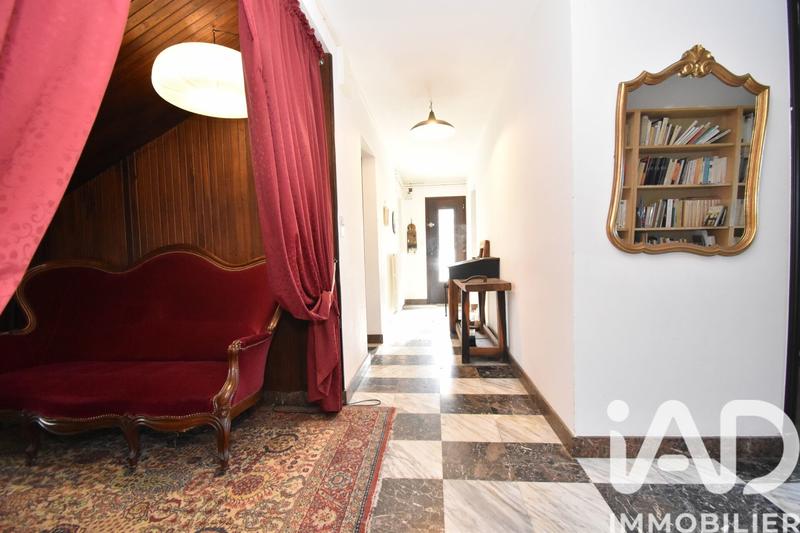 Maison - 195 m² - 10 pièces