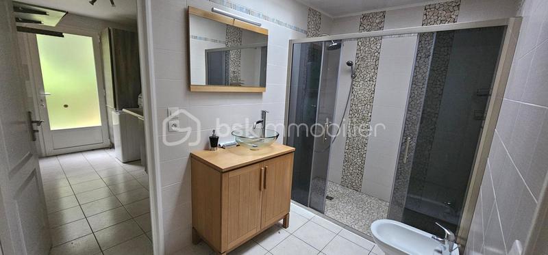 Maison - 270 m² - 10 pièces