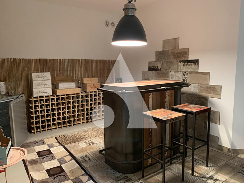 Maison - 188 m² - 5 pièces