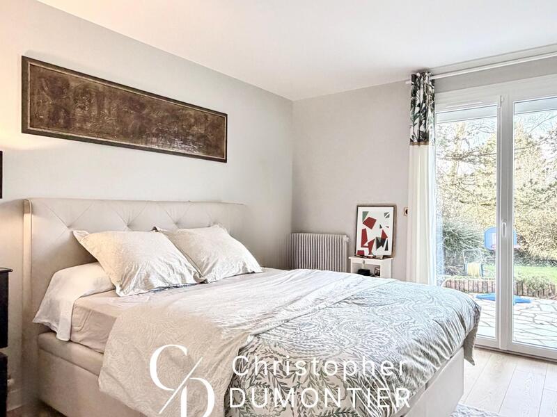 Maison - 172 m² - 9 pièces