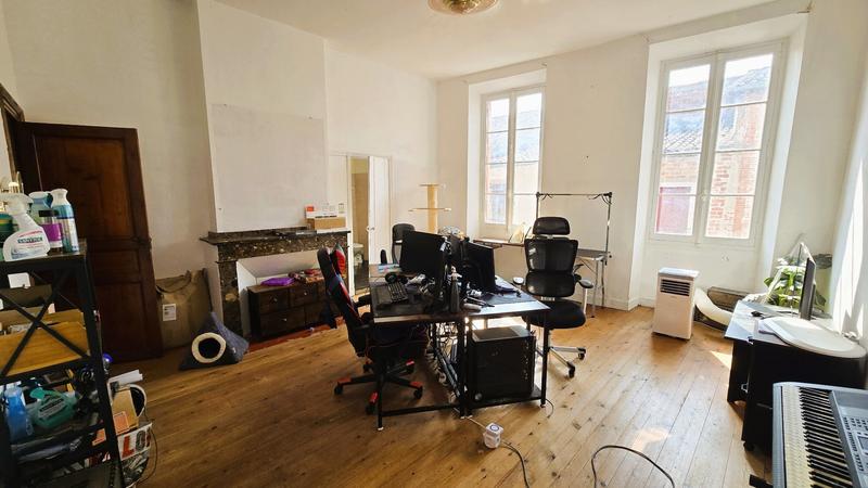 Maison - 333 m² - 6 pièces