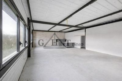 Entrepôt - 379 m²