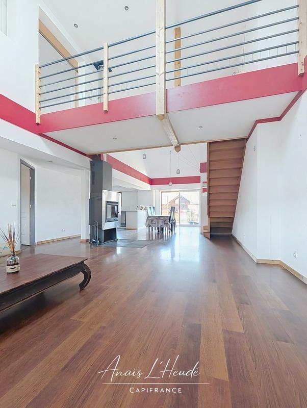 Appartement - 209 m² - 6 pièces