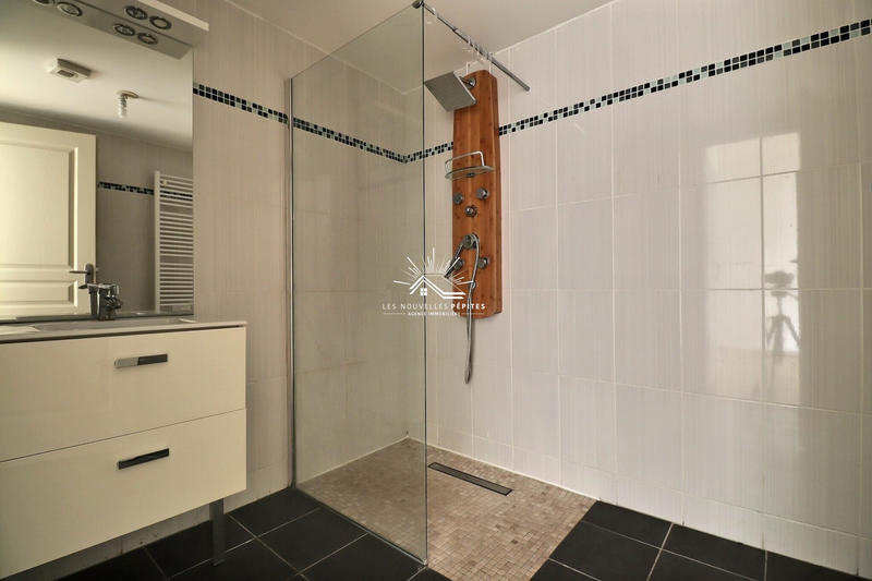 Appartement - 77 m² - 3 pièces