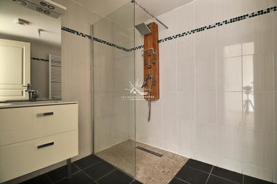 Appartement - 77 m² - 3 pièces