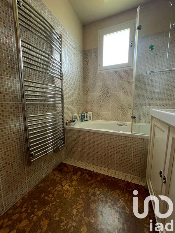 Maison - 93 m² - 5 pièces