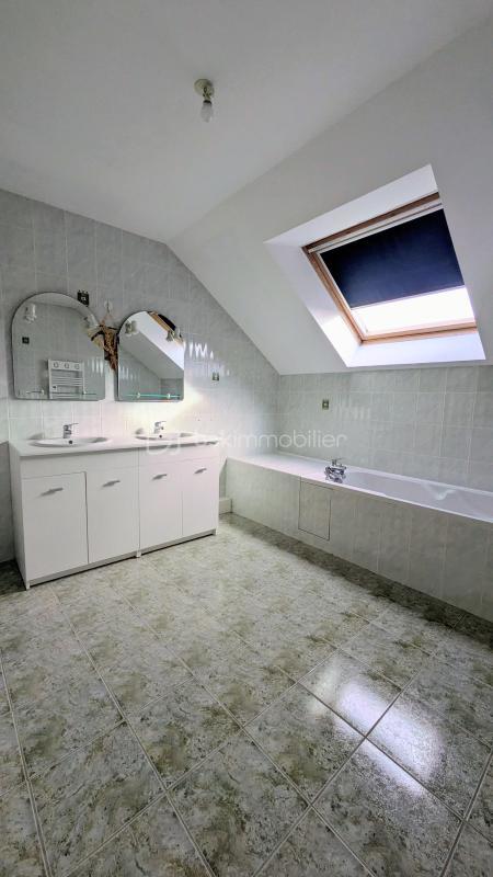 Maison - 145 m² - 6 pièces