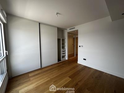 Appartement - 132 m² - 4 pièces