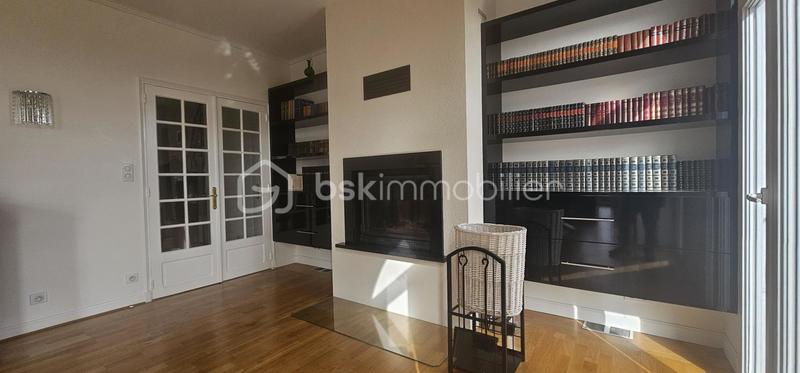 Villa - 205 m² - 7 pièces