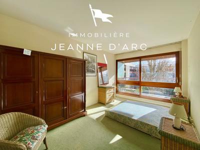 Appartement - 94 m² - 4 pièces