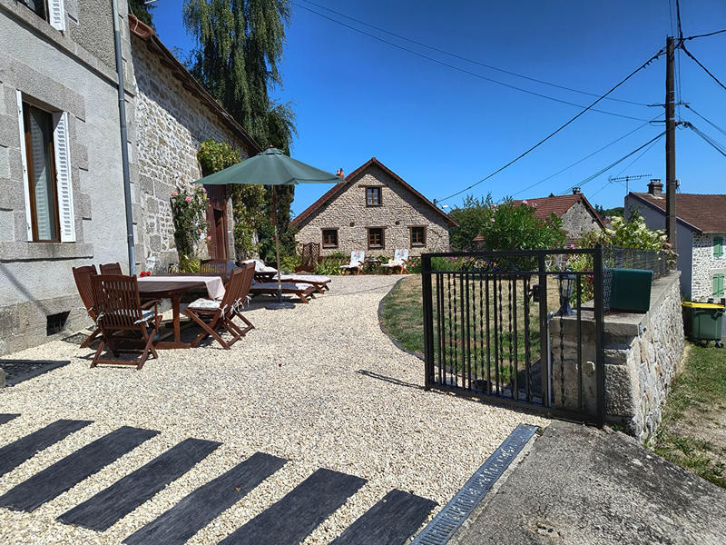 Maison - 231 m² - 7 pièces