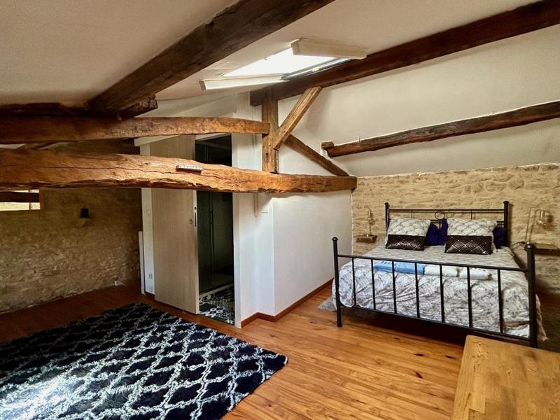 Corps de ferme - 177 m² - 11 pièces