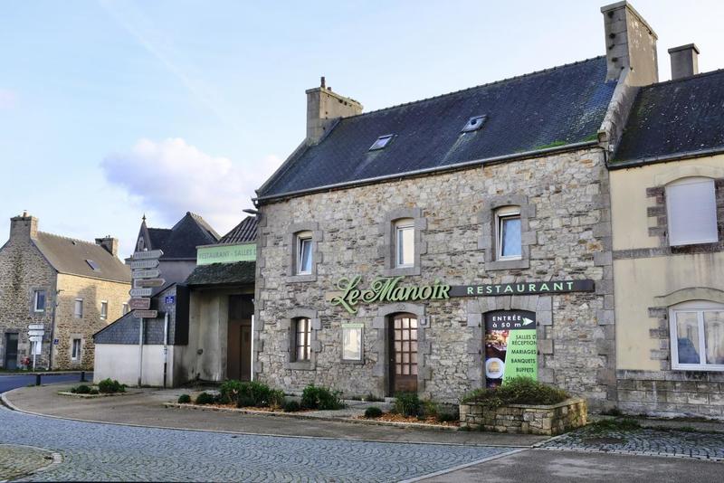 Maison - 899 m² - 15 pièces