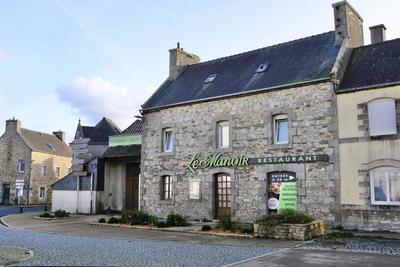 Maison - 899 m² - 15 pièces