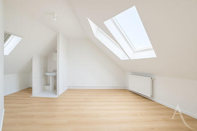 Maison - 85 m² - 5 pièces