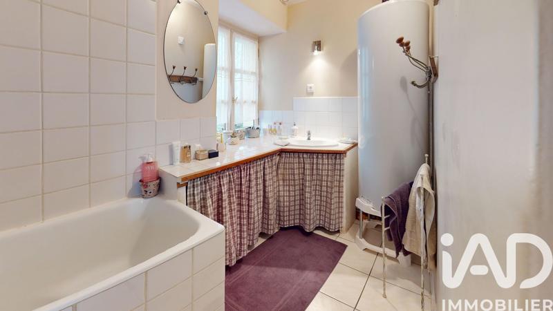 Maison de village - 220 m² - 9 pièces