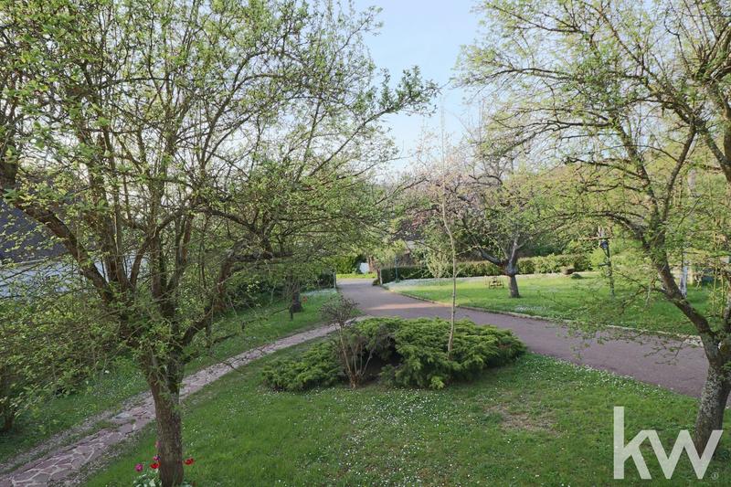 Maison - 156 m² - 8 pièces