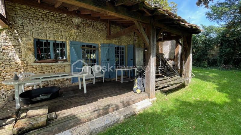 Demeure - 226 m² - 7 pièces